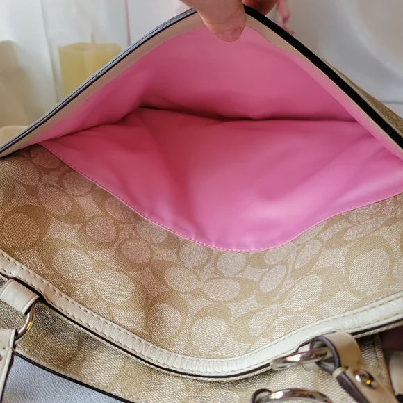 Coach Chelsea Heritage Tote with Matching Wristlet & Card Holder - Picture 13 of 15